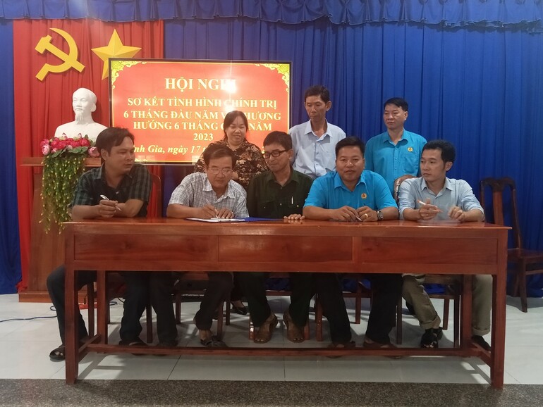 Hội nghị sơ kết 6 tháng
